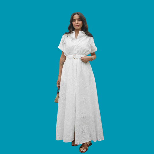 Robe longue blanche en broderie anglaise
